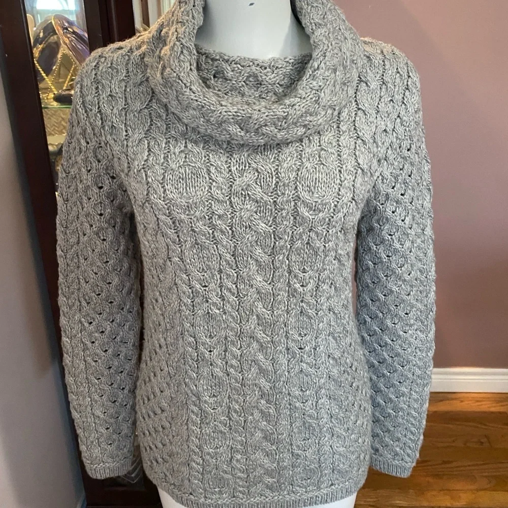 Aran Mor Merino Wool Ireland Cozy Gray Cable Knit Turtleneck Sweater Sz M - Picture 2 of 11
